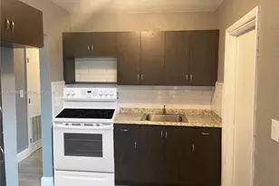 3070 NW 12th Ct, Fort Lauderdale, FL 33311 - Photo 4