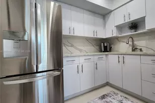 3505 S Ocean Dr, Hollywood, FL 33019 - Photo 10
