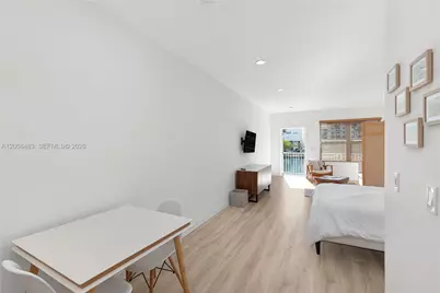 2445 Lake Pancoast Dr #M, Miami Beach, FL 33140 - Photo 8