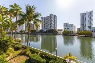 2445 Lake Pancoast Dr, Miami Beach, FL 33140 - Photo 16