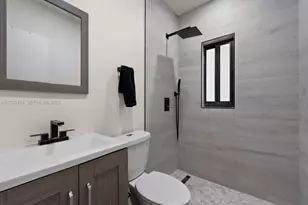 252 E 36th St, Hialeah, FL 33013 - Photo 20
