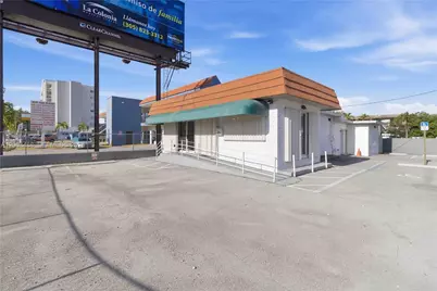 470 NW 22nd Ave, Miami, FL 33125 - Photo 2