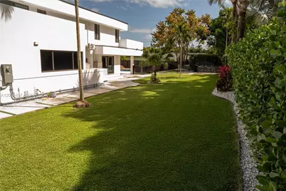 10475 SW 72nd Ave, Pinecrest, FL 33156 - Photo 10