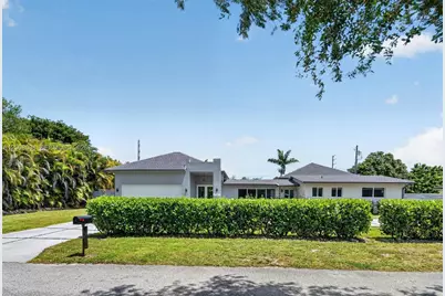 11811 SW 82nd Rd, Miami, FL 33156 - Photo 2
