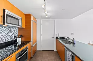 50 Biscayne Blvd, Miami, FL 33132 - Photo 12