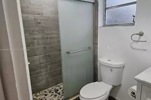 900 Tallwood Ave, Hollywood, FL 33021 - Photo 12
