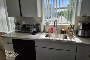 900 Tallwood Ave, Hollywood, FL 33021 - Photo 6