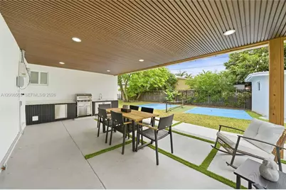 10860 SW 40th Ter, Miami, FL 33165 - Photo 22