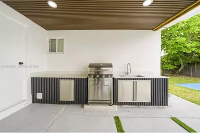10860 SW 40th Ter, Miami, FL 33165 - Photo 26