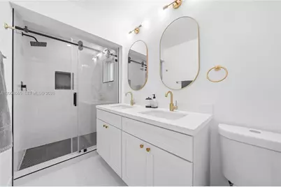10860 SW 40th Ter, Miami, FL 33165 - Photo 14