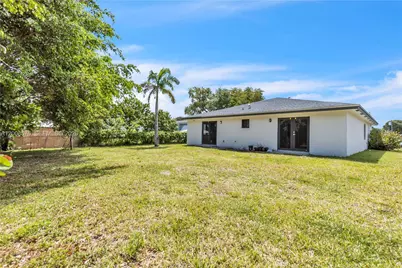 152 NW 18 St, Homestead, FL 33030 - Photo 24