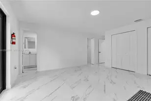 152 NW 18th St, Homestead, FL 33030 - Photo 10