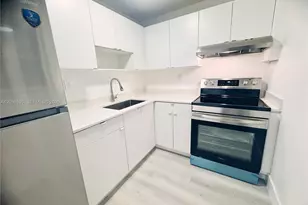 6095 W 18th Ave, Hialeah, FL 33012 - Photo 6