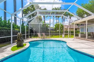 8220 SW 182nd St, Palmetto Bay, FL 33157 - Photo 14
