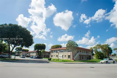 12800 SW 43rd Dr #210-B, Miami, FL 33175 - Photo 2