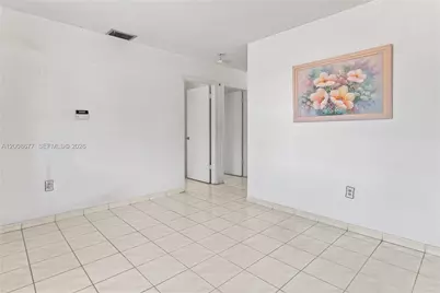 8800 NW 118th St, Hialeah Gardens, FL 33018 - Photo 4