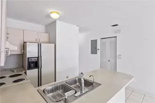 8800 NW 118th St, Hialeah Gardens, FL 33018 - Photo 12