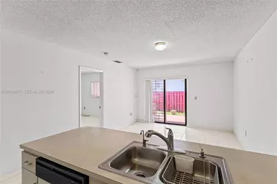8800 NW 118th St, Hialeah Gardens, FL 33018 - Photo 10