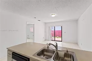 8800 NW 118th St, Hialeah Gardens, FL 33018 - Photo 10