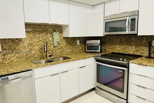 19101 NE 36th Ct, Aventura, FL 33180 - Photo 10