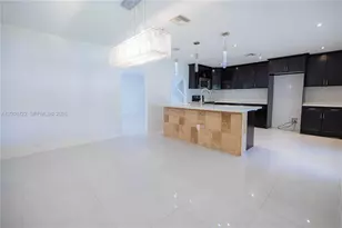 510 NW 207th Ave, Pembroke Pines, FL 33029 - Photo 6
