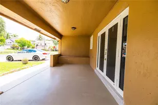 510 NW 207th Ave, Pembroke Pines, FL 33029 - Photo 4