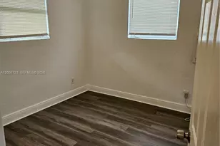 11752 SW 212th St, Miami, FL 33177 - Photo 8