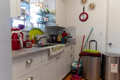611 74th St, Miami Beach, FL 33141 - Photo 40