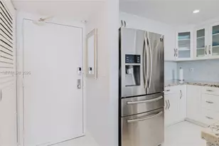 2625 Collins Ave, Miami Beach, FL 33140 - Photo 54