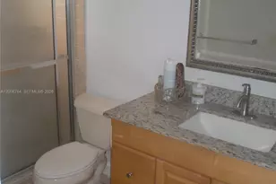 962 NW 79th Terrace, Plantation, FL 33324 - Photo 8
