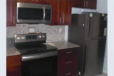 962 NW 79th Ter, Plantation, FL 33324 - Photo 1