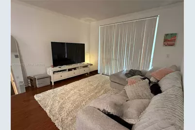 17145 N Bay Rd #4102, Sunny Isles Beach, FL 33160 - Photo 2