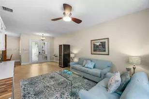 7199 Via Leonardo, Lake Worth, FL 33467 - Photo 10