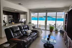 9195 Fontainebleau Blvd, Miami, FL 33172 - Photo 12
