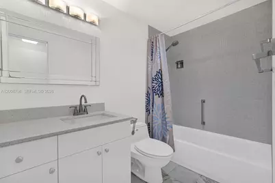 5825 Collins Ave #2E, Miami Beach, FL 33140 - Photo 22