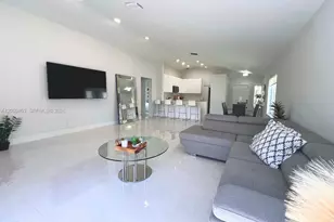 4394 Mahogany Ridge Dr, Weston, FL 33331 - Photo 4