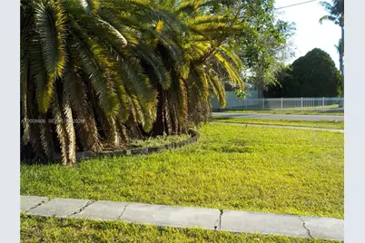 10020 Dominican Dr, Cutler Bay, FL 33189 - Photo 36
