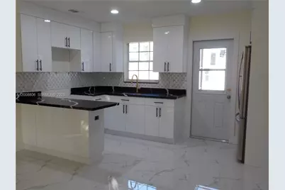 10020 Dominican Dr, Cutler Bay, FL 33189 - Photo 6