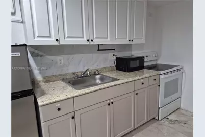 218 S M St, Lake Worth, FL 33460 - Photo 12
