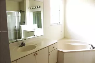 11375 NW 77th Ln, Doral, FL 33178 - Photo 16