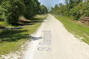 745 S Sendero St, Clewiston, FL 33440 - Photo 2