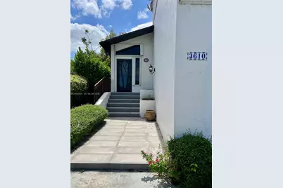 3610 SW 113th Pl, Miami, FL 33165 - Photo 2