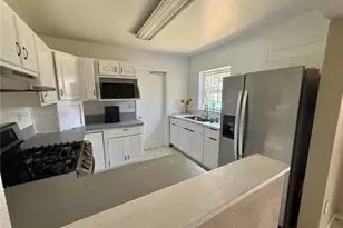 10401 SW 164th St, Miami, FL 33157 - Photo 8