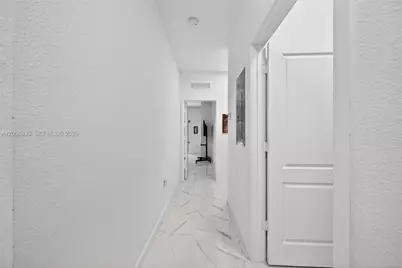 1864 NW 84th St, Miami, FL 33147 - Photo 22