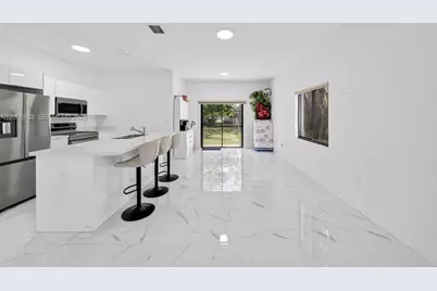 1864 NW 84th St, Miami, FL 33147 - Photo 12
