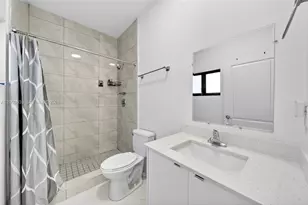 1864 NW 84th St, Miami, FL 33147 - Photo 24