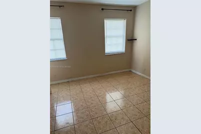 1638 SW 44th Ter, Fort Lauderdale, FL 33317 - Photo 2