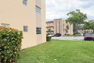 101 Berkley Rd, Hollywood, FL 33024 - Photo 32