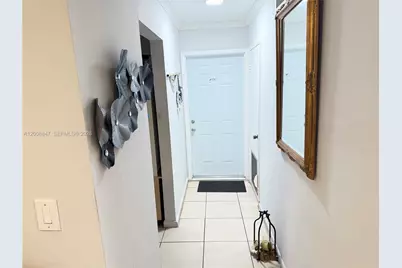 101 Berkley Rd #101, Hollywood, FL 33024 - Photo 10