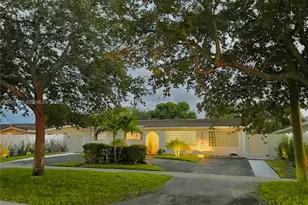 1940 NE 62nd St, Fort Lauderdale, FL 33308 - Photo 1